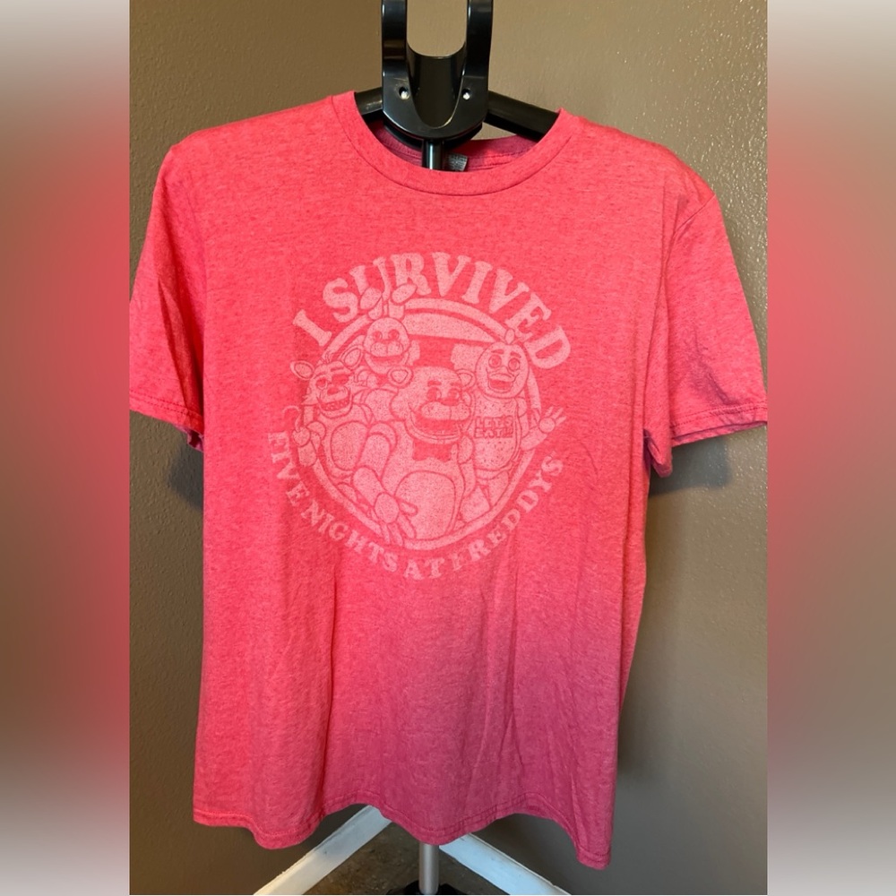 EUC-Five Nights at Freddy's Red T-Shirt
